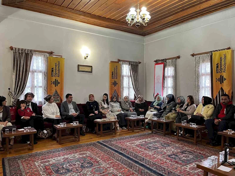 Sivas’ta Edebiyat Akademisi devam ediyor
