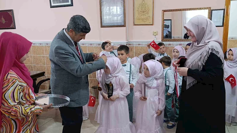 Anamur’da Kur’an ile tanışan minikler için program düzenlendi
