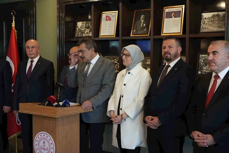 Bakan Tekin: 
