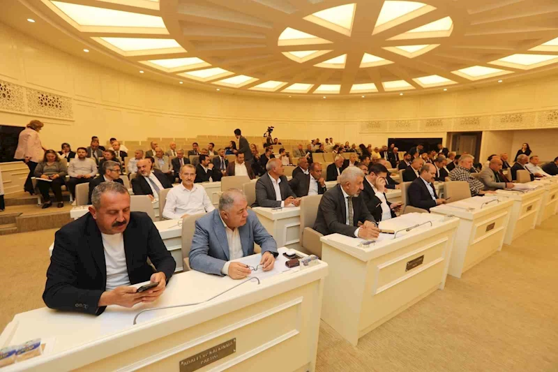 Gaziantep Büyükşehir’den TFF Başkanı Hacıosmanoğlu’na fahri hemşerilik payesi
