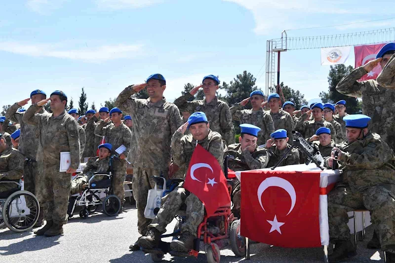 Özel gençler vatani görevlerini yerine getirdi
