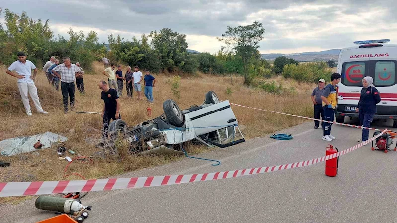 Takla atan otomobildeki sürücü hayatını kaybetti
